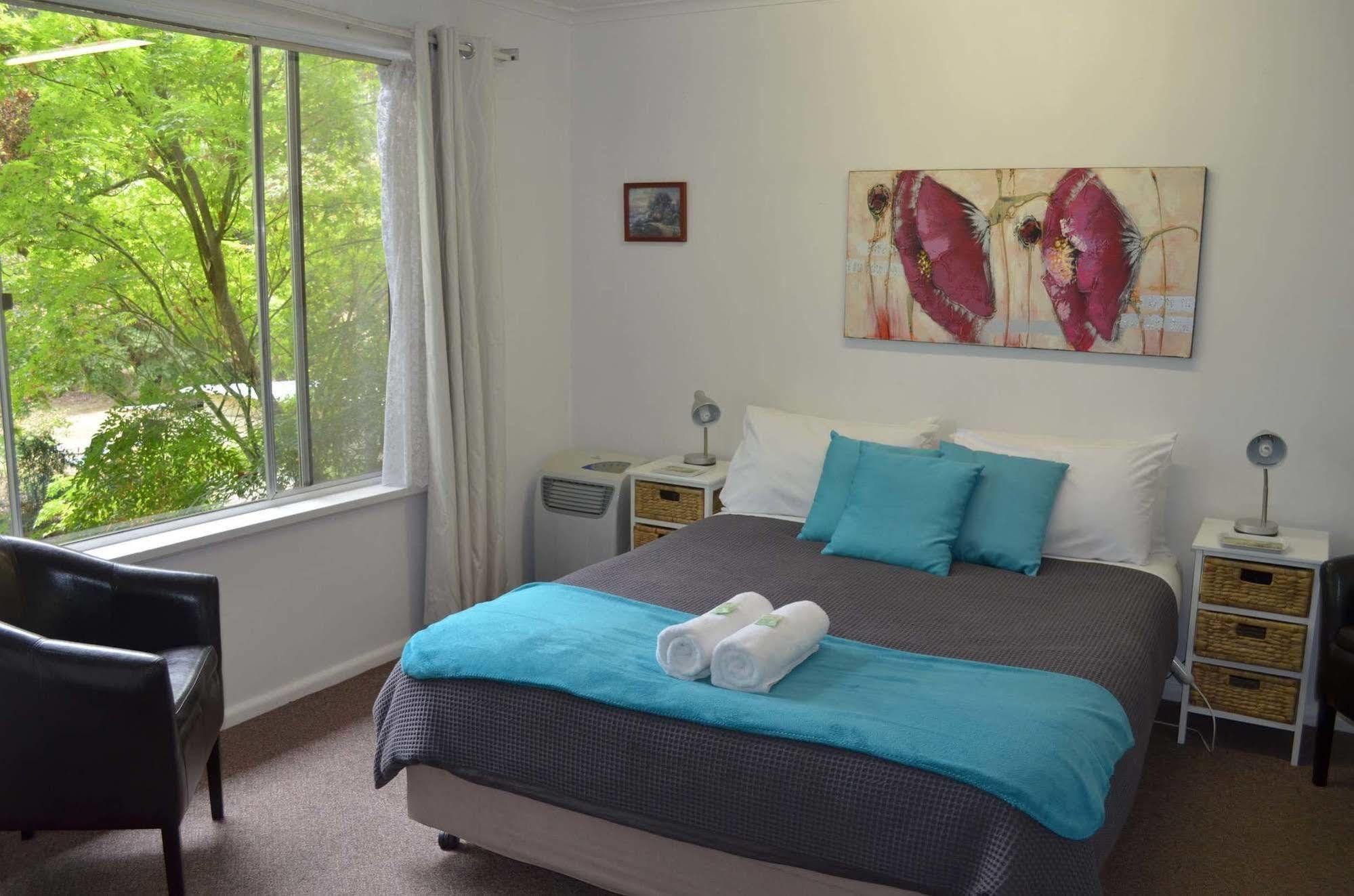 Alpine Riverside Cottages Porepunkah Exterior foto